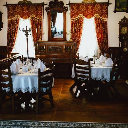 Antique House Hotel Dubno Luaran gambar