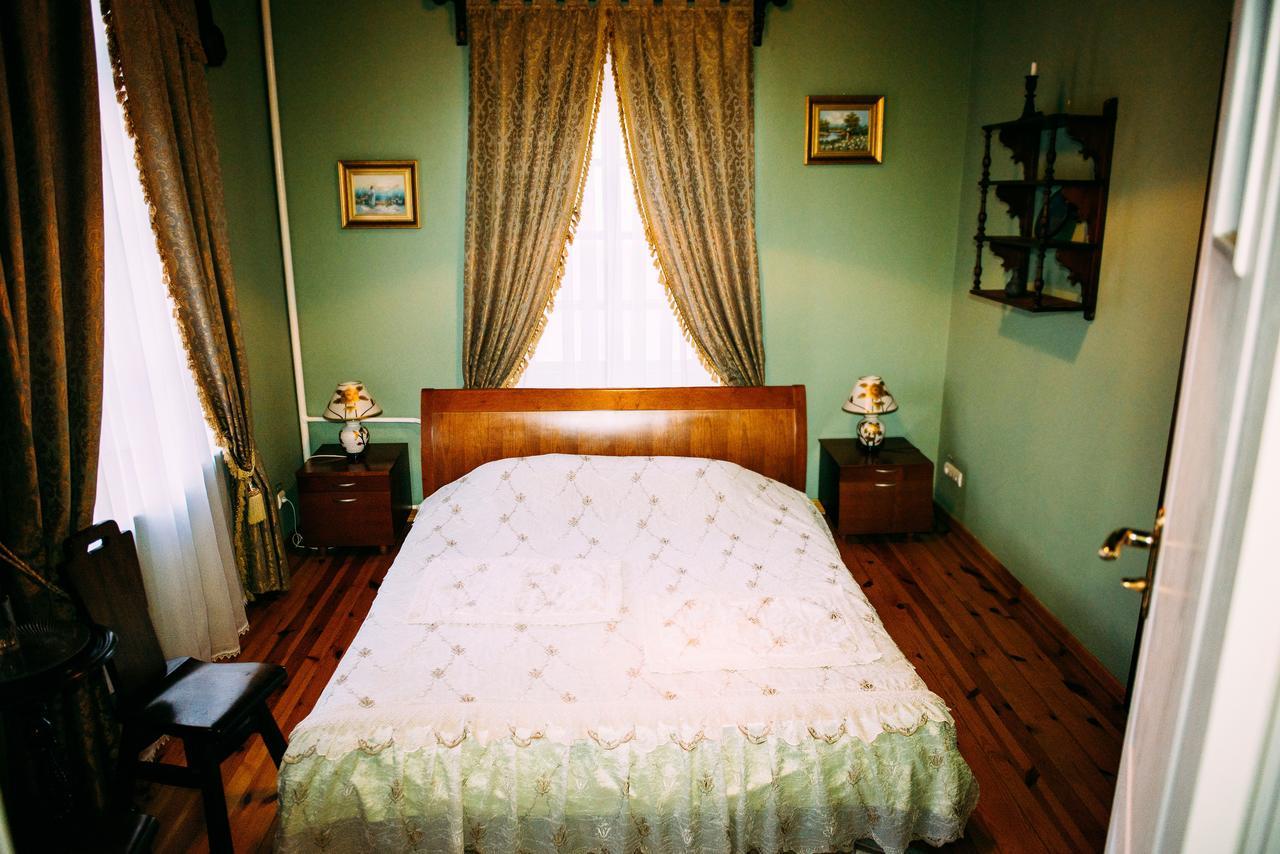 Antique House Hotel Dubno Luaran gambar