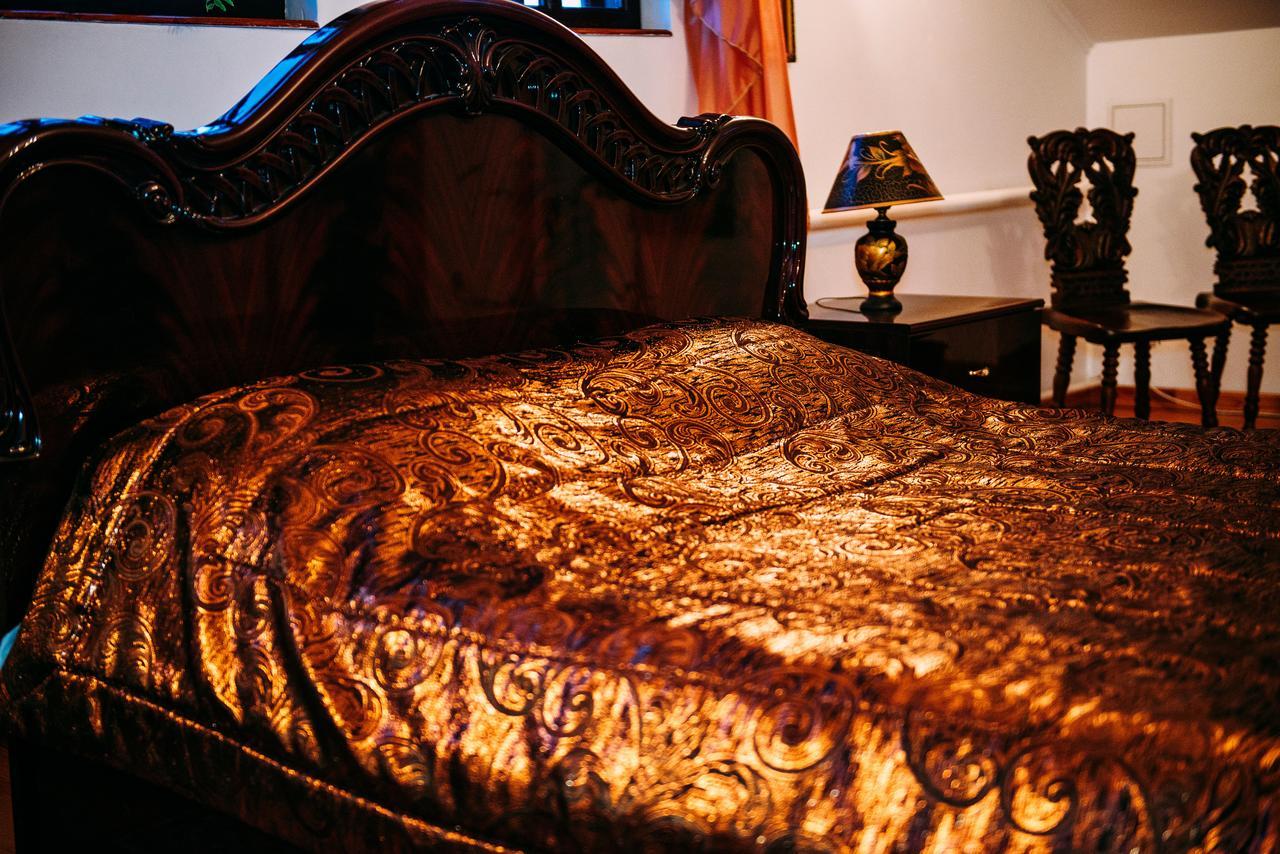 Antique House Hotel Dubno Luaran gambar