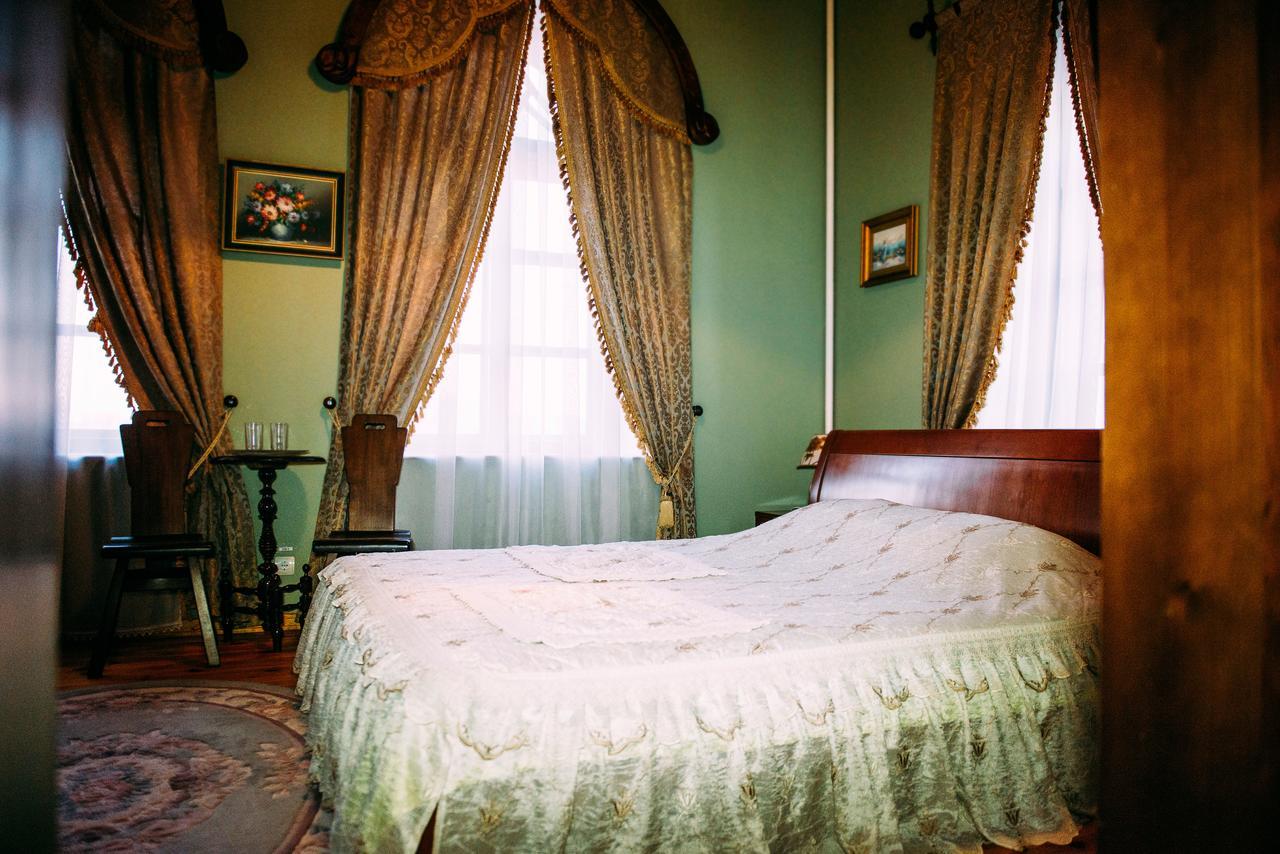 Antique House Hotel Dubno Luaran gambar