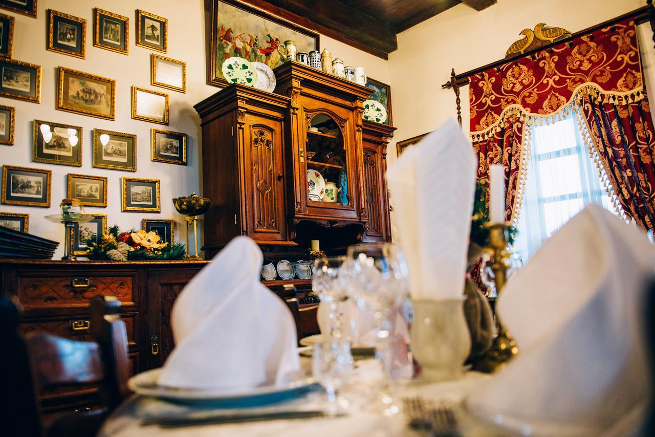 Antique House Hotel Dubno Luaran gambar