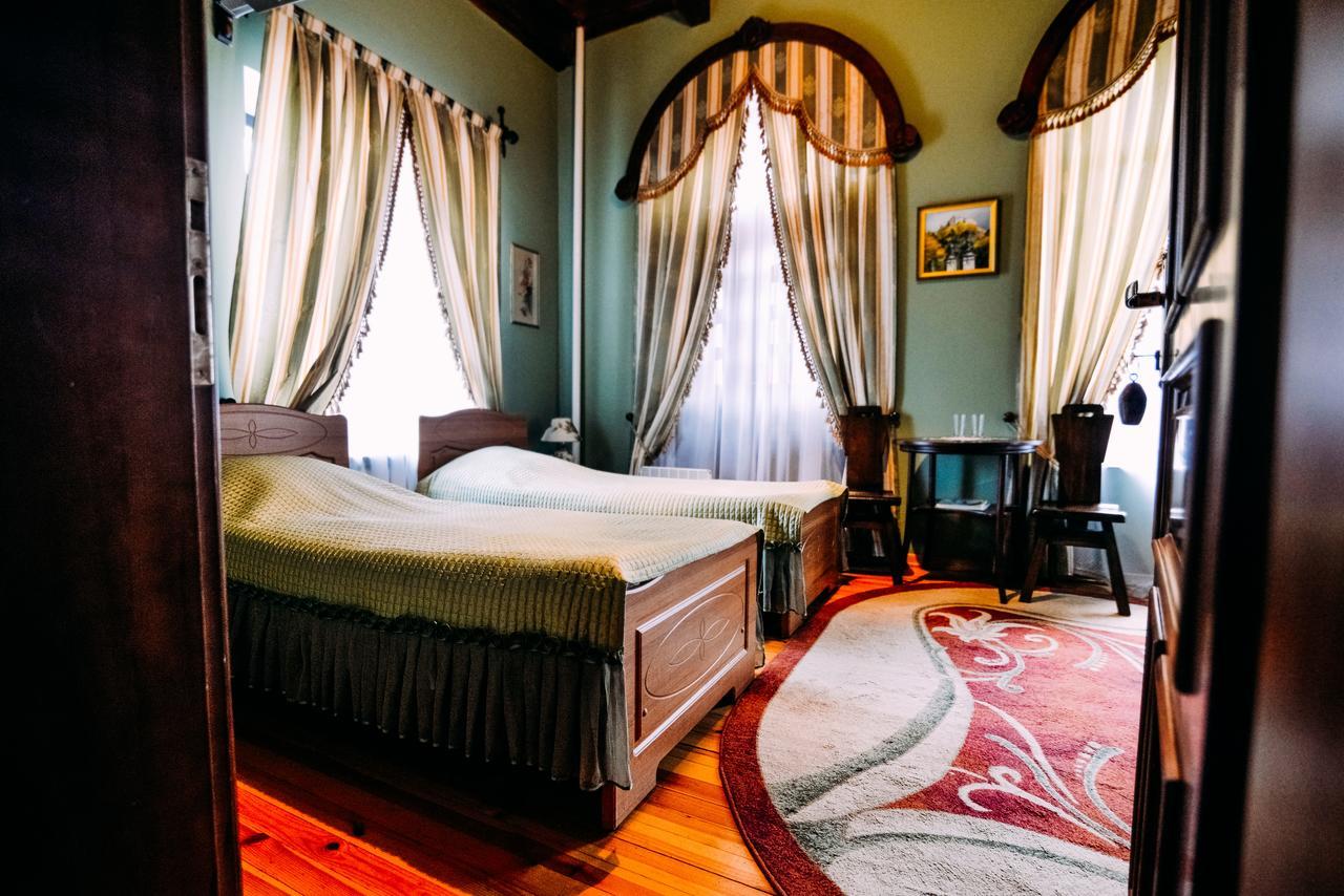 Antique House Hotel Dubno Luaran gambar