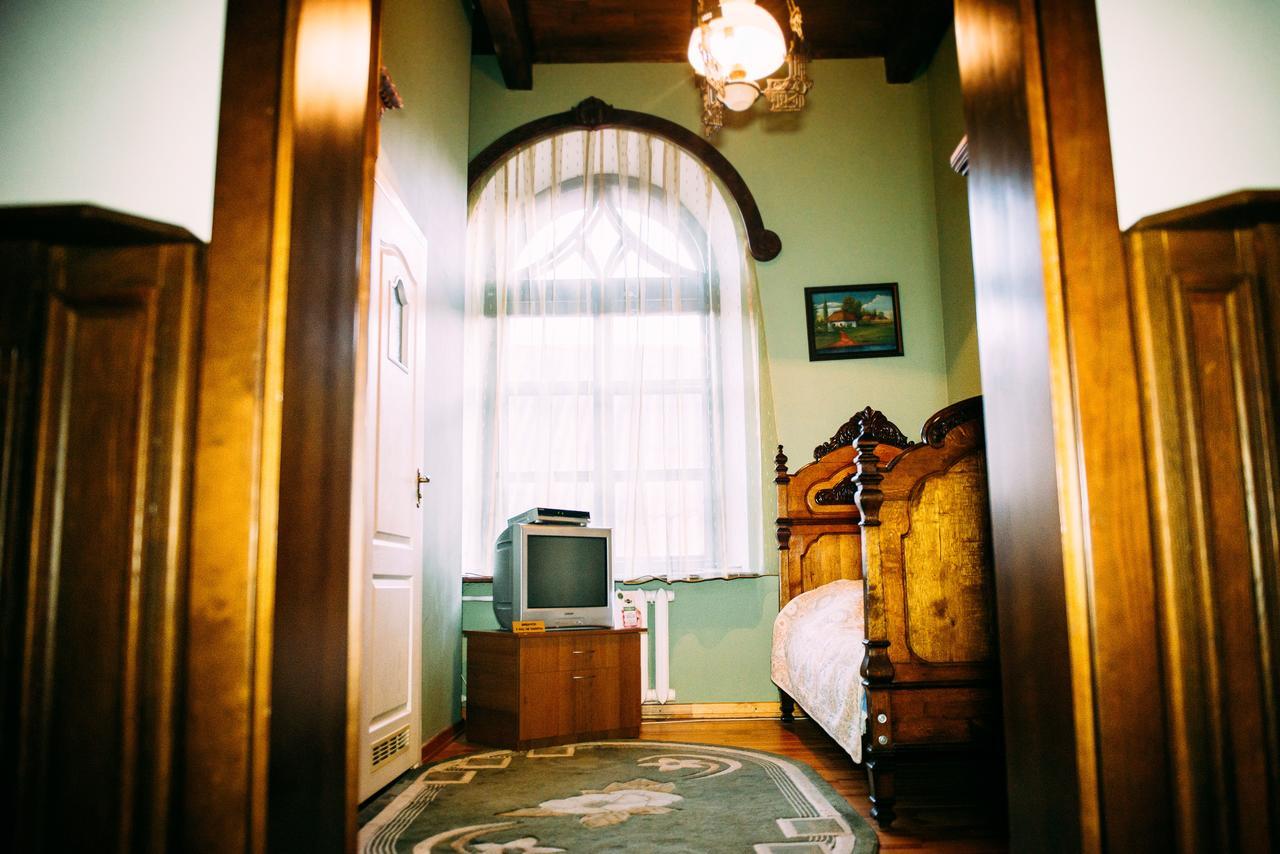 Antique House Hotel Dubno Luaran gambar