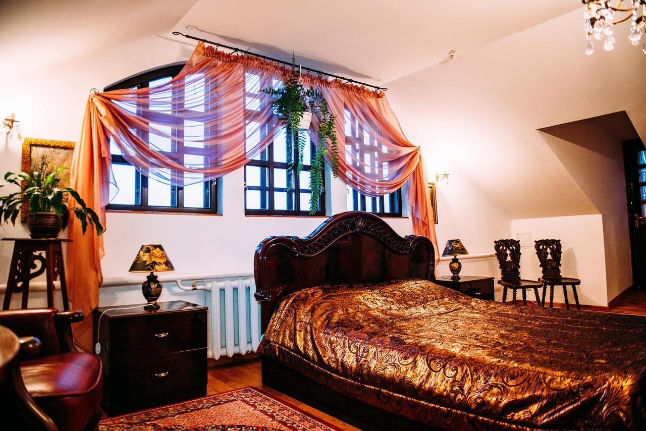 Antique House Hotel Dubno Luaran gambar