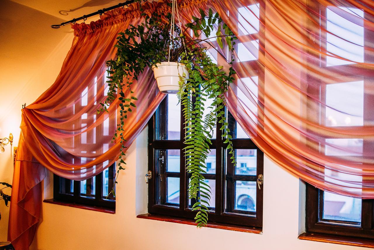 Antique House Hotel Dubno Luaran gambar