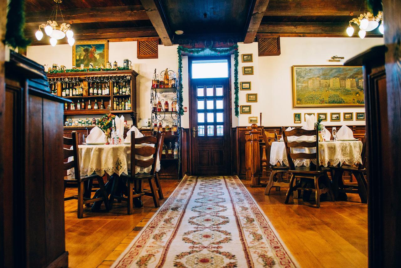 Antique House Hotel Dubno Luaran gambar